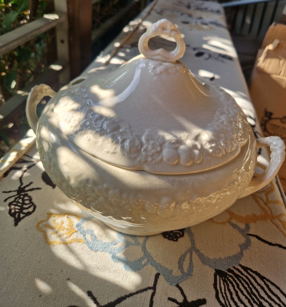 Crown Ducal - A.G. RICHARDSON & Co.,Ltd., - Table service for 12 (82) - Creamware - Perfect porcelain #2.1