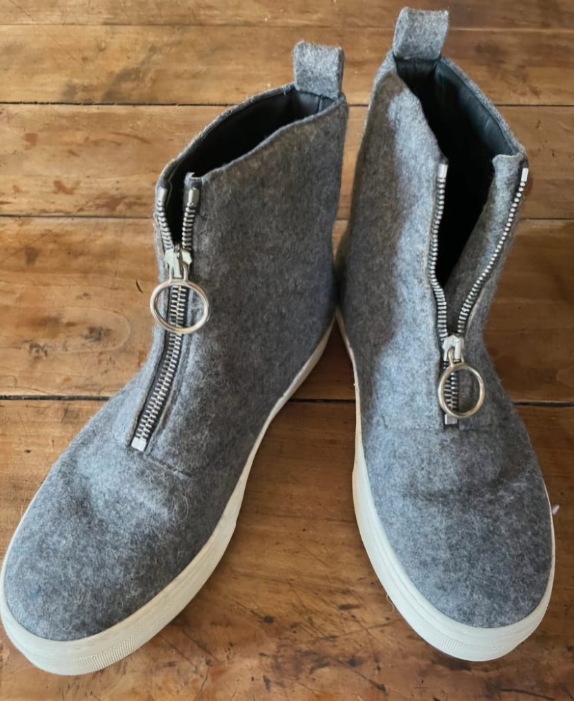 Céline - Sneakers - Size: EU 37 #1.0