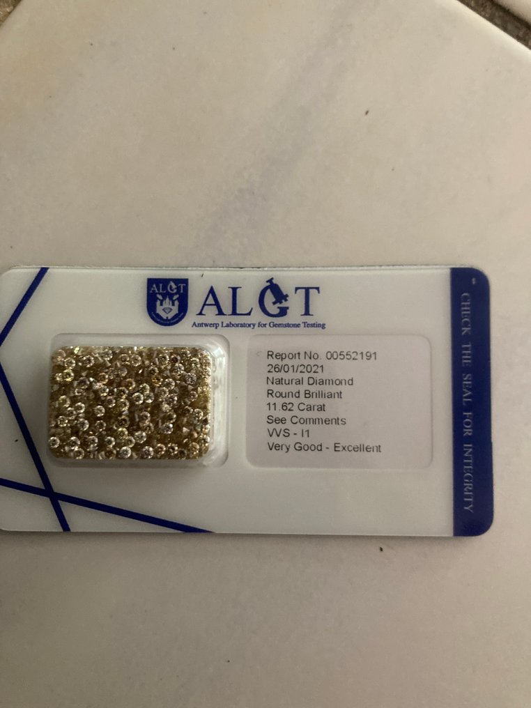 700 pcs Διαμάντι (Φυσικό) - 11.62 ct - Στρογγυλό - VVS1, I1 - Antwerp Laboratory for Gemstone Testing (ALGT) #3.2