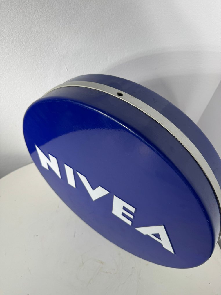 NIVEA - NIVEA teaches - Sign - BIFACCIALE - Metal #1.0