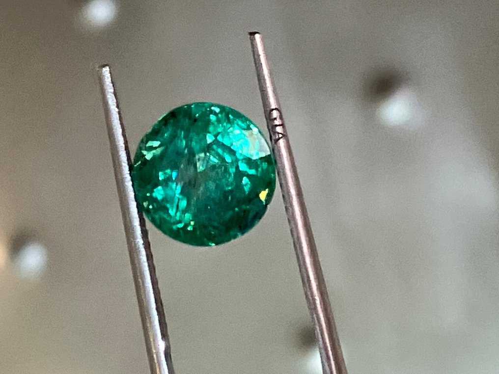 1 pcs  绿色 祖母绿  - 4.02 ct - 国际宝石研究院（IGI） - 无底价 #4.3