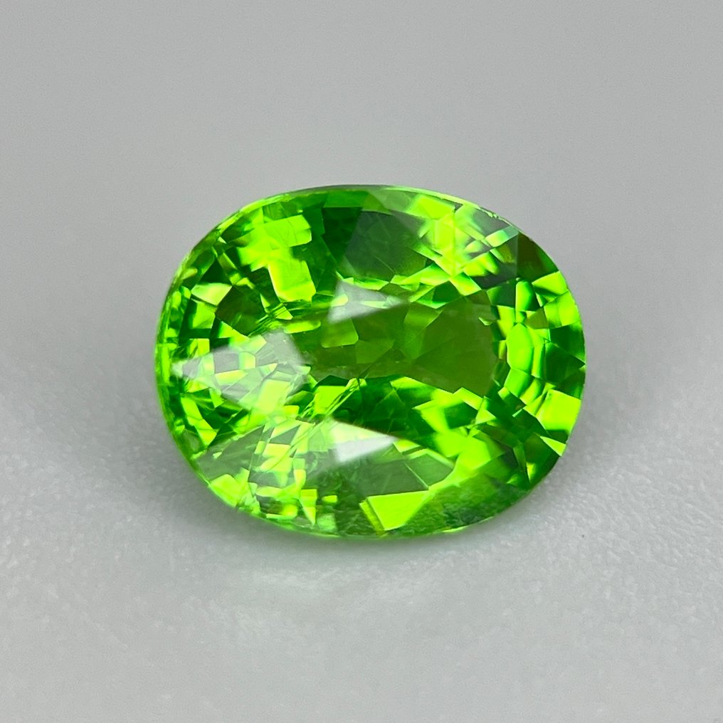 绿色 沙弗莱石 - 1.30 ct - 国际有色宝石协会(ICA GemLab) #3.2