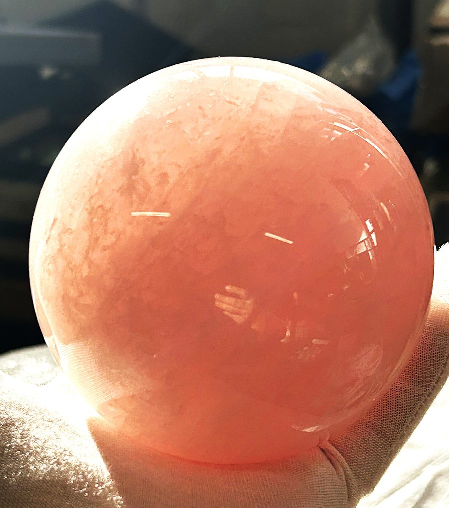 优质玫瑰石英球——爱与和谐的象征 Ø 106毫米- 1640 g - (1) #2.1