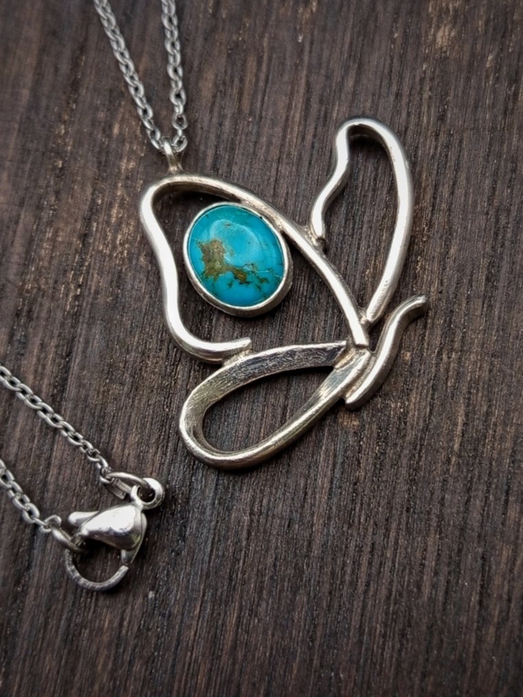 Amelie - Height: 33 mm - Width: 25 mm- 6.8 g - (1) #1.0