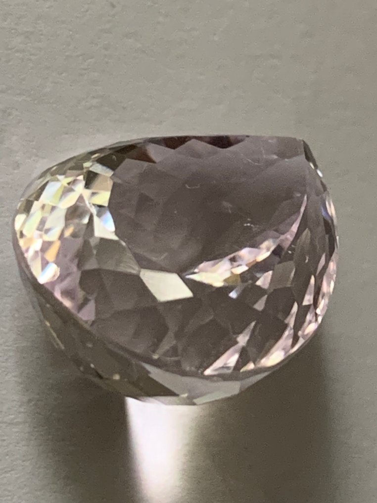1 pcs Lyserød, Violet Kunzit - 24.16 ct - International Gemological Institute (IGI) #2.1