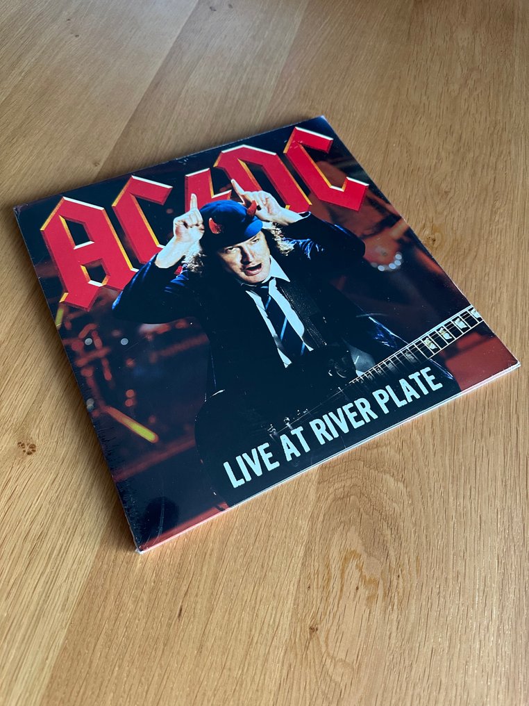 AC/DC - Live At River Plate - 3 LP Red Translucent - Album 3 x LP (album triplo) - Vinile colorato - 2012 #4.3