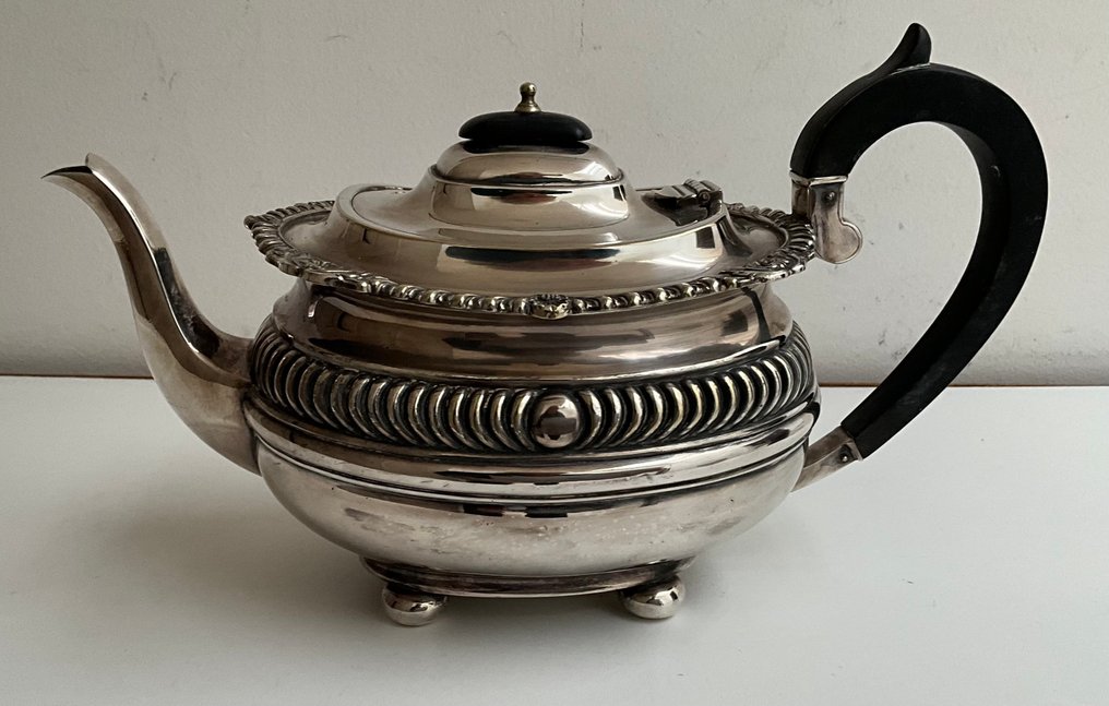 VK ontwerp - Tekanna - Stål, Silverpläterad - Inristning 01/1915 #1.0