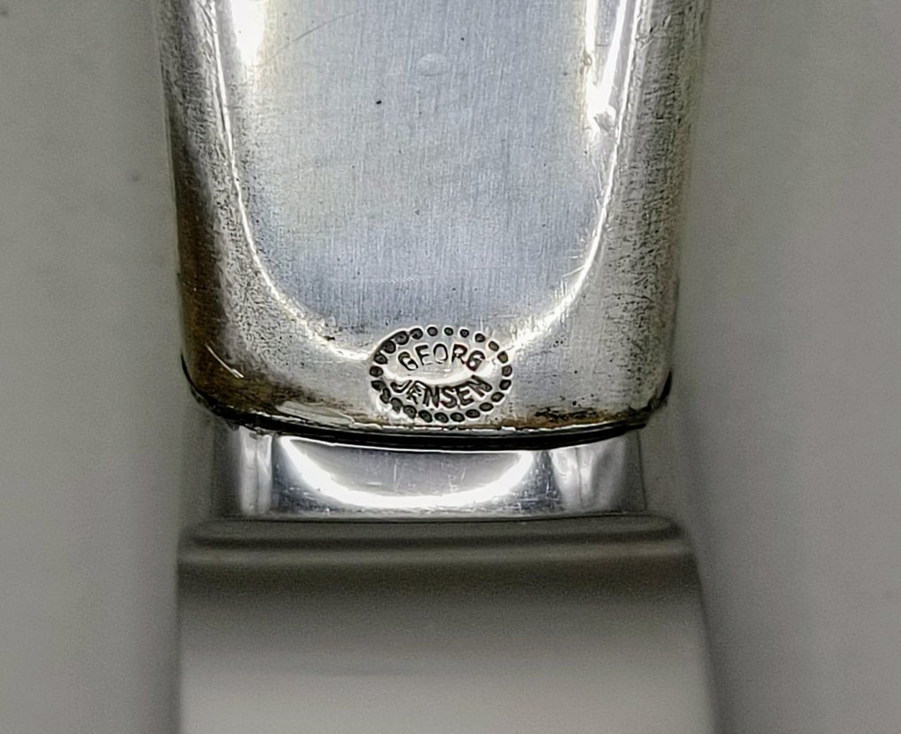 Cypress Pattern Design by Tias Eckhoff. Copenhagen 1952-1977 - Coltello da tavola - .925 argento #1.0