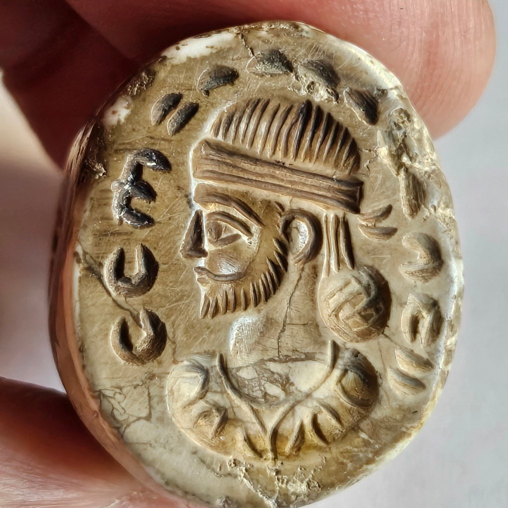 Asie centrale Limestone Perle-sceau du portrait du roi avec inscription - 26 mm  (Sans prix de réserve) #1.0