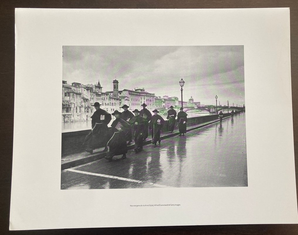 Alfred Eisenstaedt (1898–1995) - On the banks of the Arno river (1934) #1.0