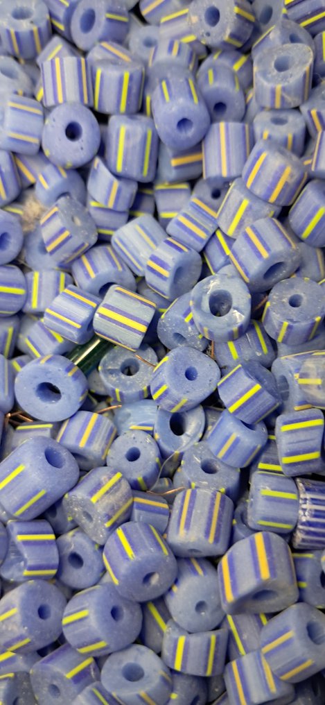 Perle avec des lignes de contour. (Sans prix de réserve) #4.3