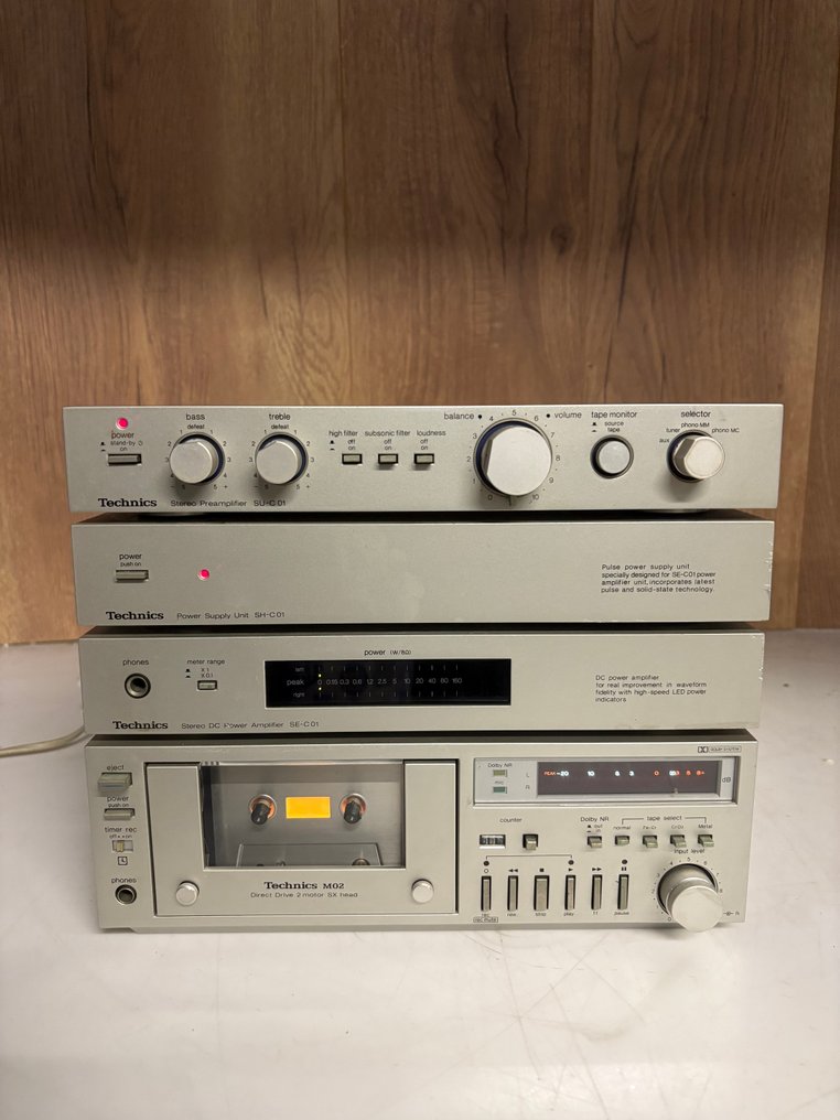 Technics - SE-C01 Amplificador de potência - SU-C01 Pré-amplificador - M02 Reprodutor de fita cassete - SH-C01 Conjunto estéreo #2.1