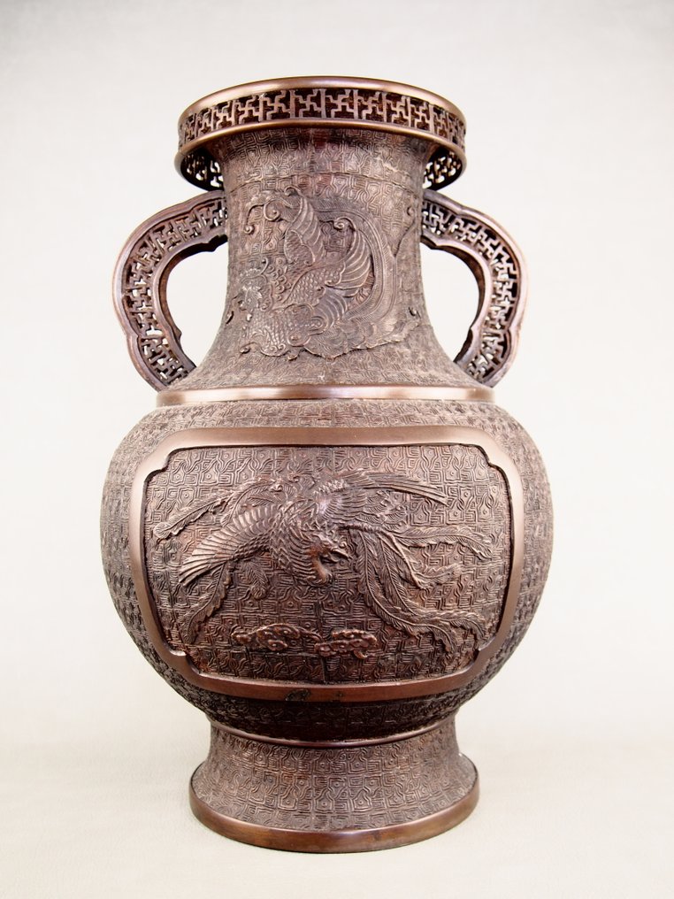 Vaas - Brons, Koperen vaas van de Dai Nippon Bunsei Nen Seiminju die meer dan 150 jaar oud is. - Murata Seimin 村田 整珉 - Japan - 19e eeuw #1.0