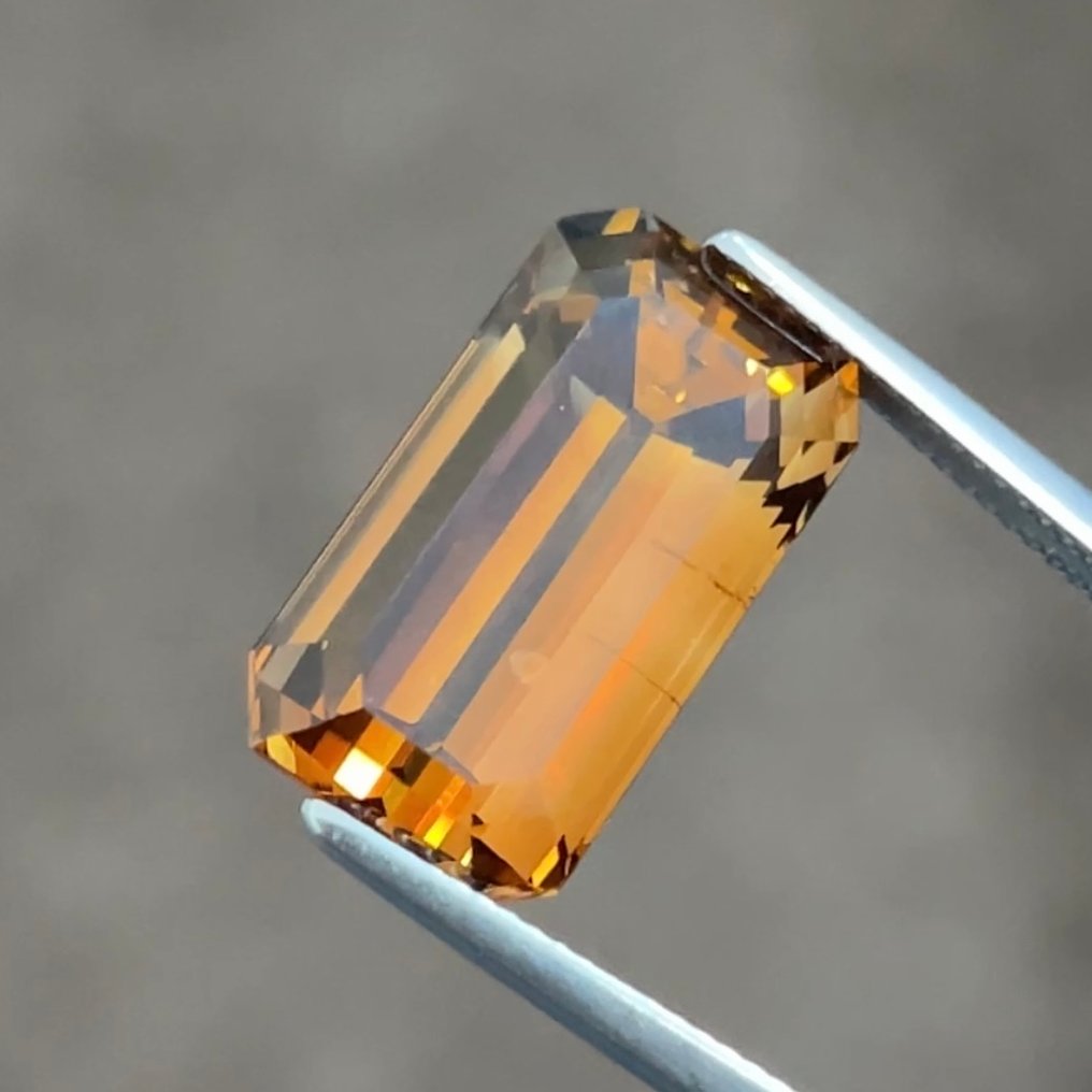 Zonder minimumprijs - 1 pcs Oranje, Geel Topaas - 22.89 ct - nternational Colored Gemstone Association (ICA GemLab) - Zeldzaam! Fine Cut Niet verwarmd. #2.1