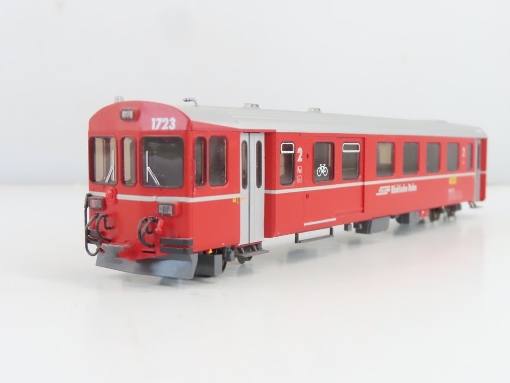 Bemo H0m - 3287 153 - Modellbahn-Personenwagen (1) - Vier-achsiges Steuerstand-Wagen, 2. Klasse. - RhB #1.0