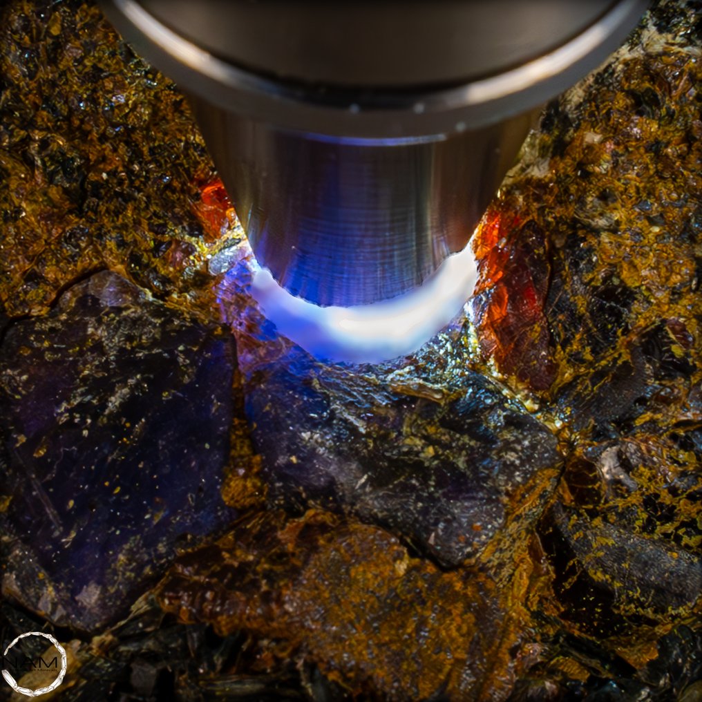 Natural multicolored sapphire on matrix 419.95 ct from Kenya- 83.99 g #2.1