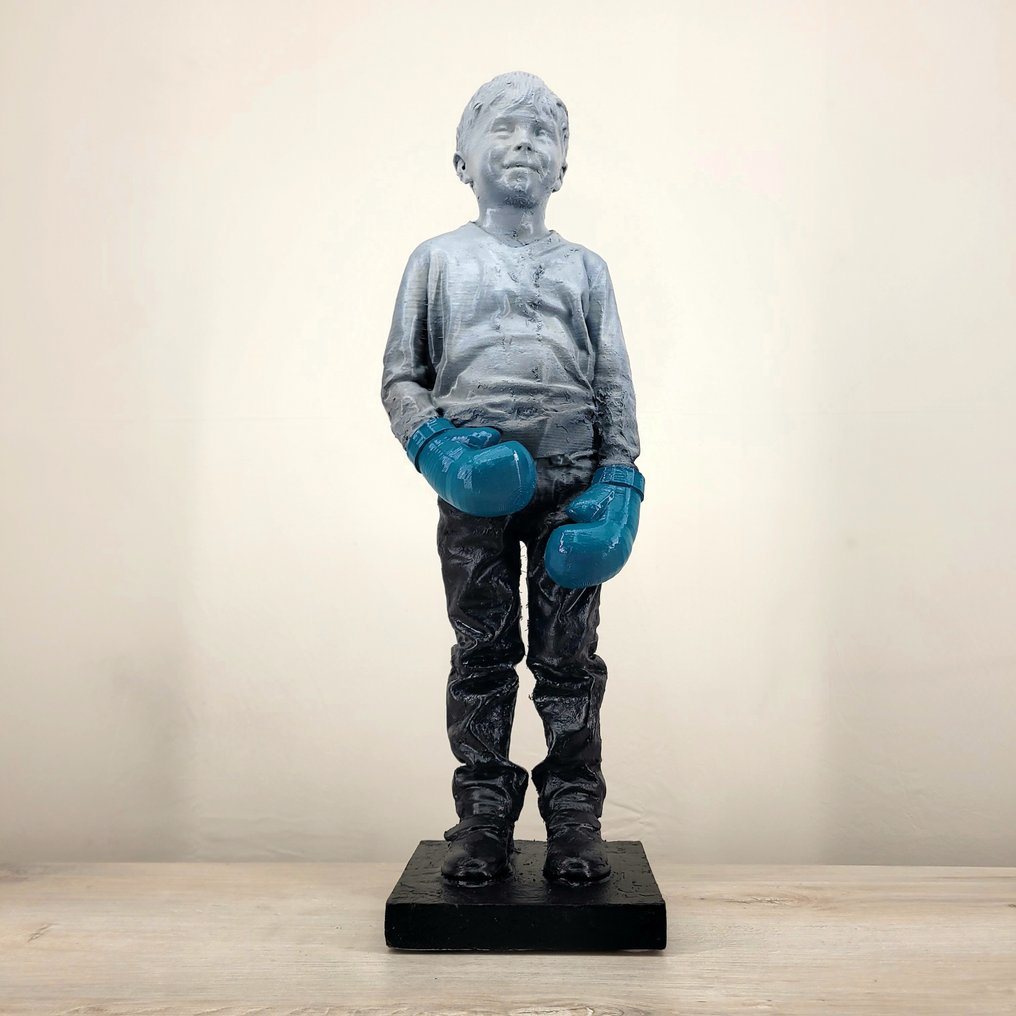 Mark Sugar - Carefree child (Bright blue boxing style 58') #2.1