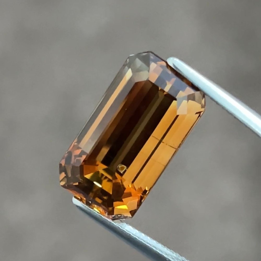 Zonder minimumprijs - 1 pcs Oranje, Geel Topaas - 22.89 ct - nternational Colored Gemstone Association (ICA GemLab) - Zeldzaam! Fine Cut Niet verwarmd. #3.2