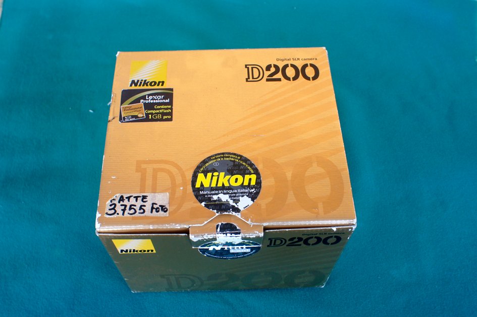 Nikon D200 + AF-S 16-85 VR Digital camera #1.0