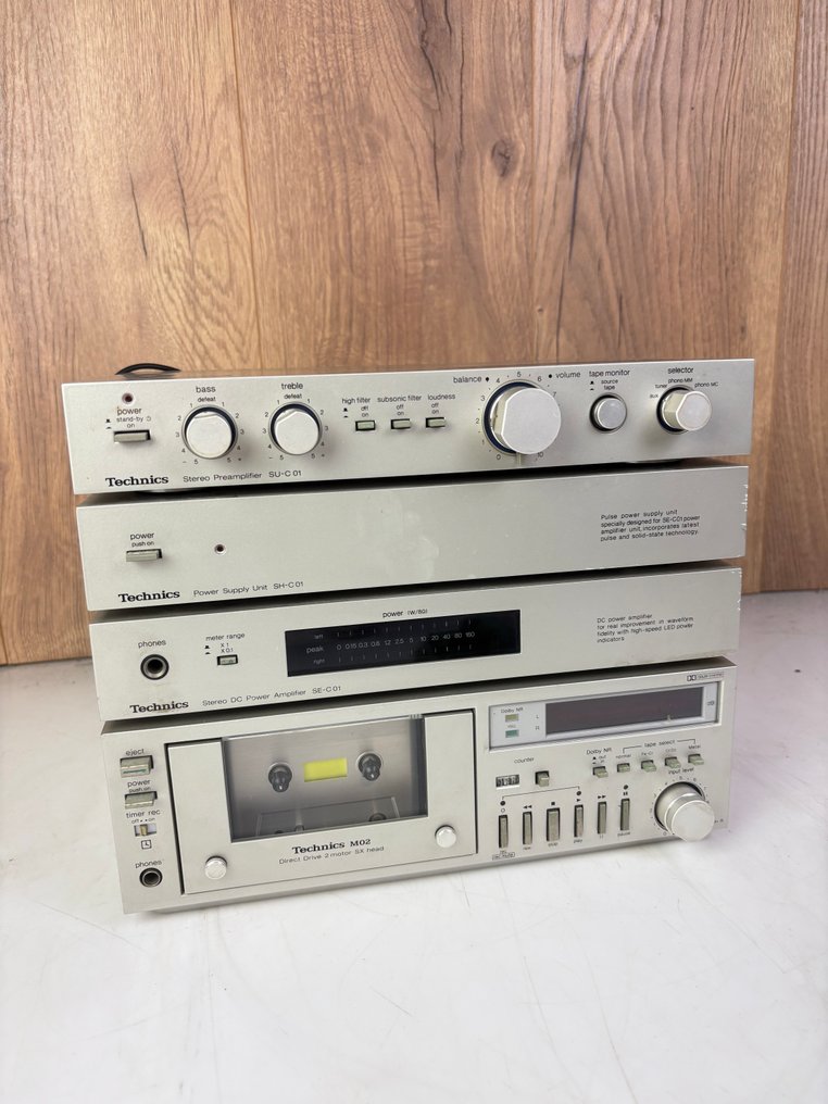Technics - SE-C01 Amplificador de potência - SU-C01 Pré-amplificador - M02 Reprodutor de fita cassete - SH-C01 Conjunto estéreo #1.0