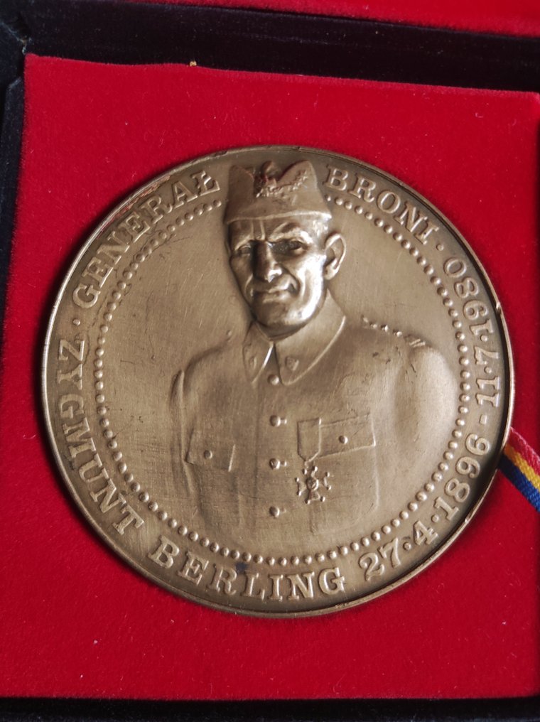 波兰 - Tadeusz Kościuszko 波兰武装力量步兵师 - 军事勋章 - 波兰将军 Zygmunt Berling #1.0