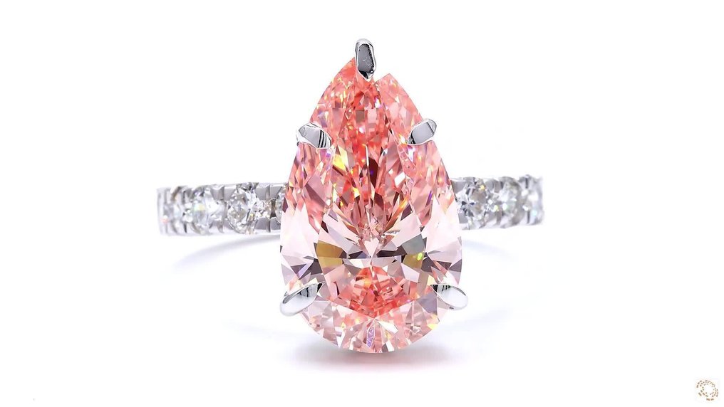 Ring - 18 kt. White gold - 6.09ct. tw. Pink Diamond (Fancy coloured lab-grown diamond) - Diamond #1.0