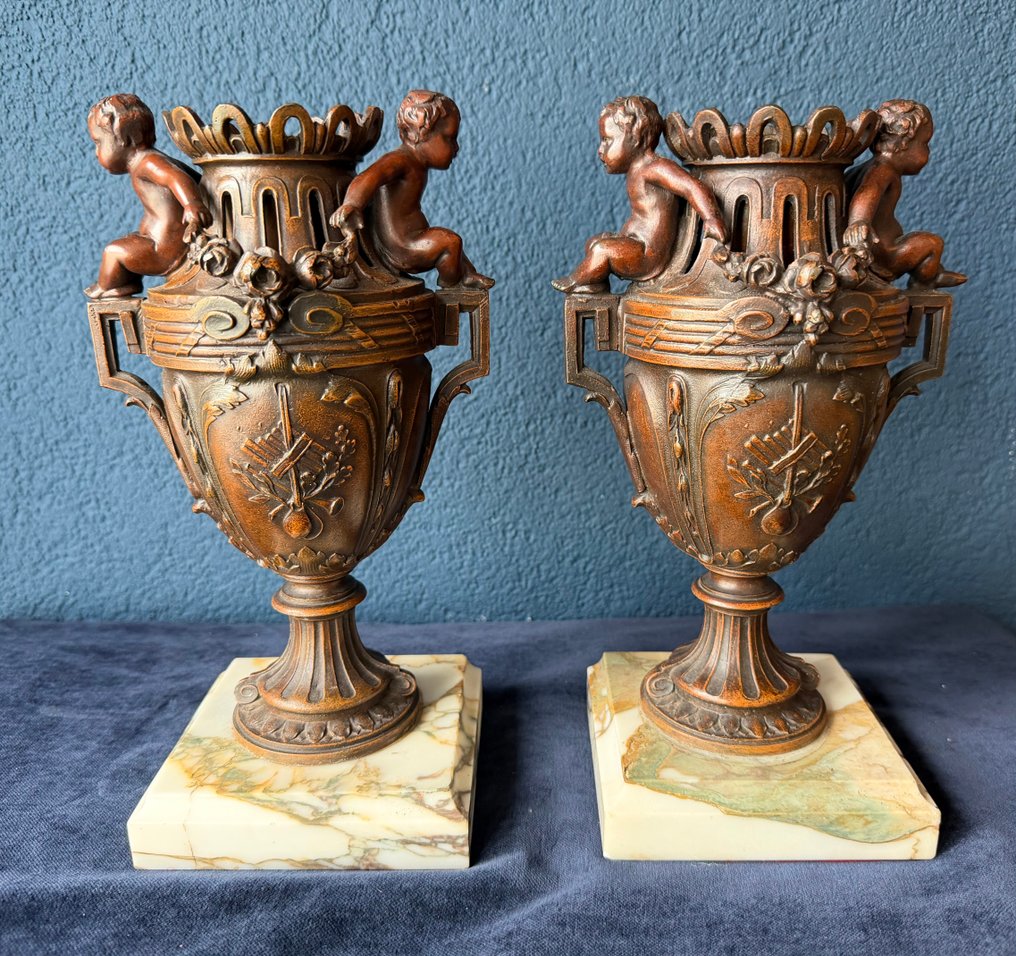 Koriste-esine (2) - Ranska - Guillemin - Cassoletten #1.0