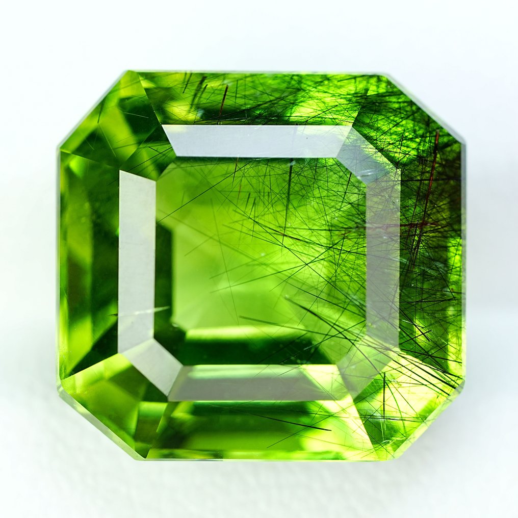 1 pcs Verde Peridoto - 15.63 ct - International Colored Gemstone Association (ICA GemLab) - Rutilo raro !! Lucentezza superiore #1.0