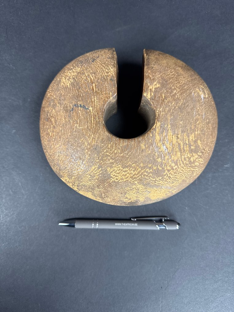 Kilpi (1) Tutsi - Ruanda - 1920-1930 #1.0