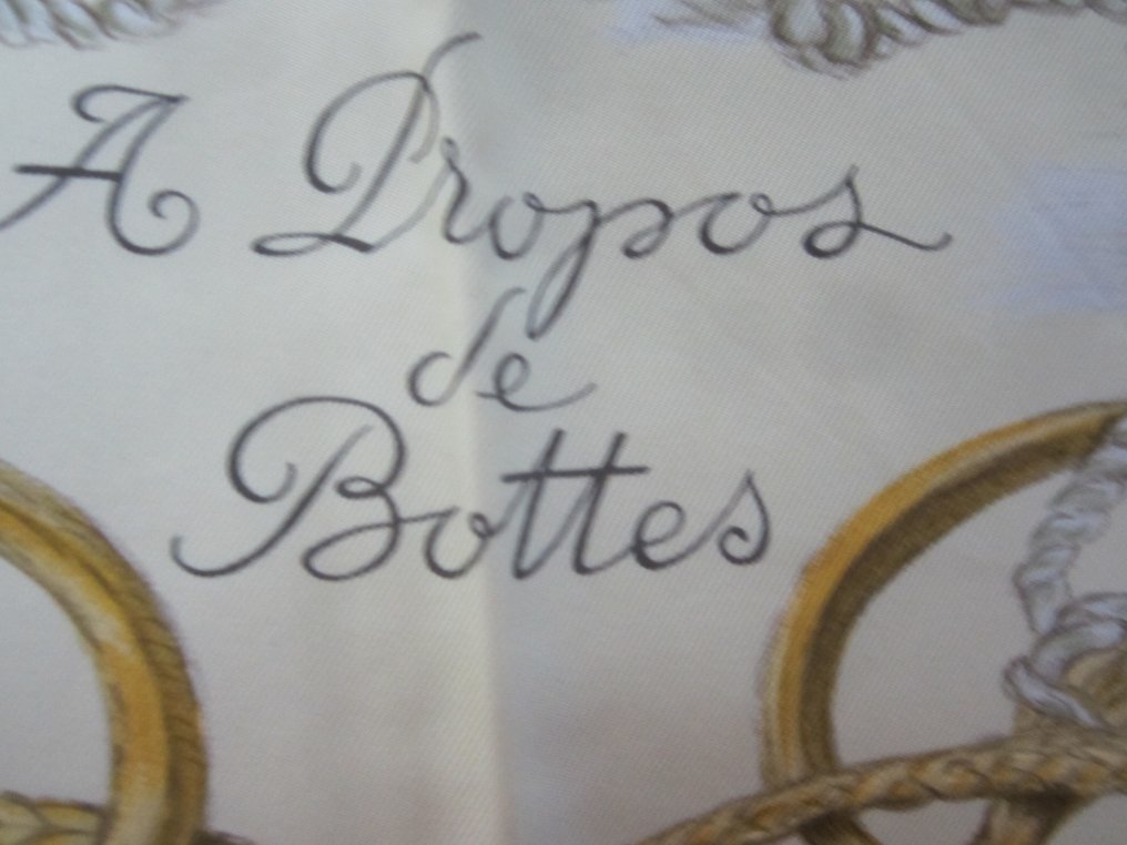 Hermès - A PROPOS DE BOTTES DE XAVIER DE PORET - 印图开司米围巾 #2.1