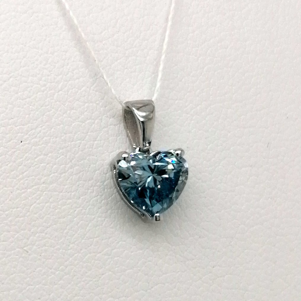 χωρίς τιμή ασφαλείας - Κρεμαστό κόσμημα - 18 καράτια Λευκός χρυσός - 1.05ct. tw. Μπλε Διαμάντι (Διαμάντια εργαστηριακής καλλιέργειας με φανταχτερά χρώματα) - Ζωντανό μπλε VS1 #1.0