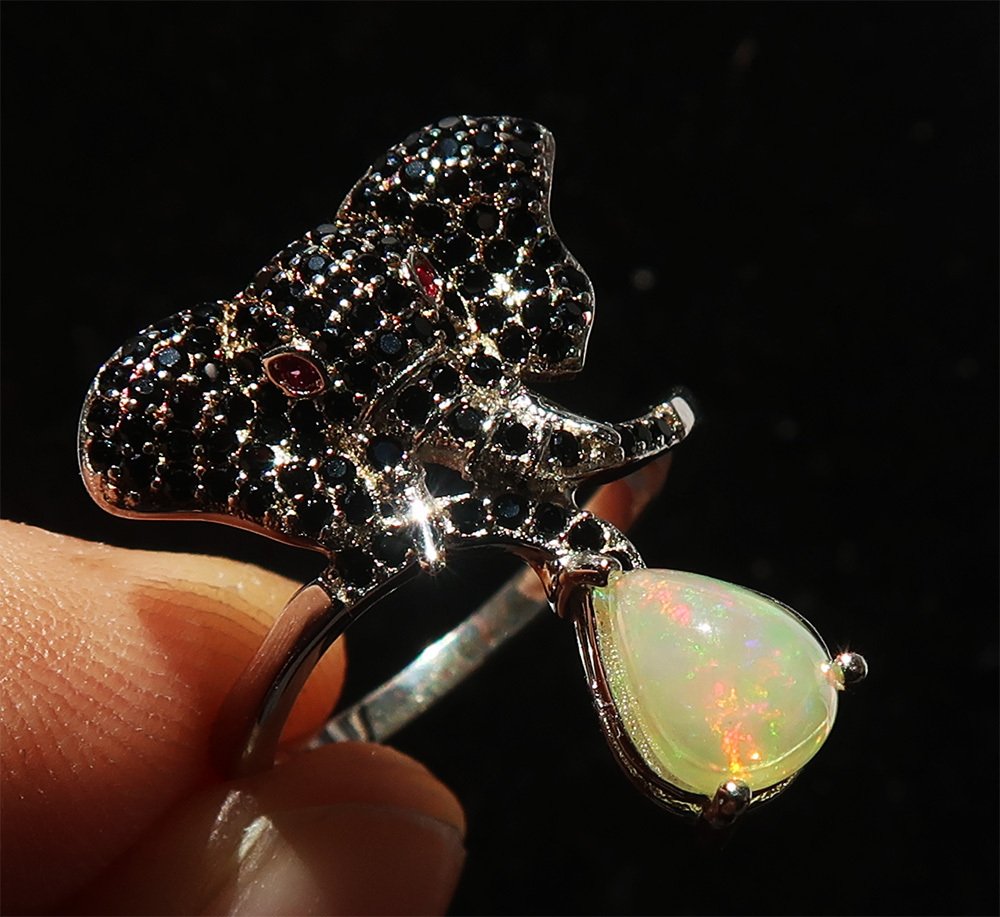 蛋白石 - 银, 象守护象牙戒指，采用Welo欧泊：智慧与魔法保护 - 黑色尖晶石 - 戒指 #3.2