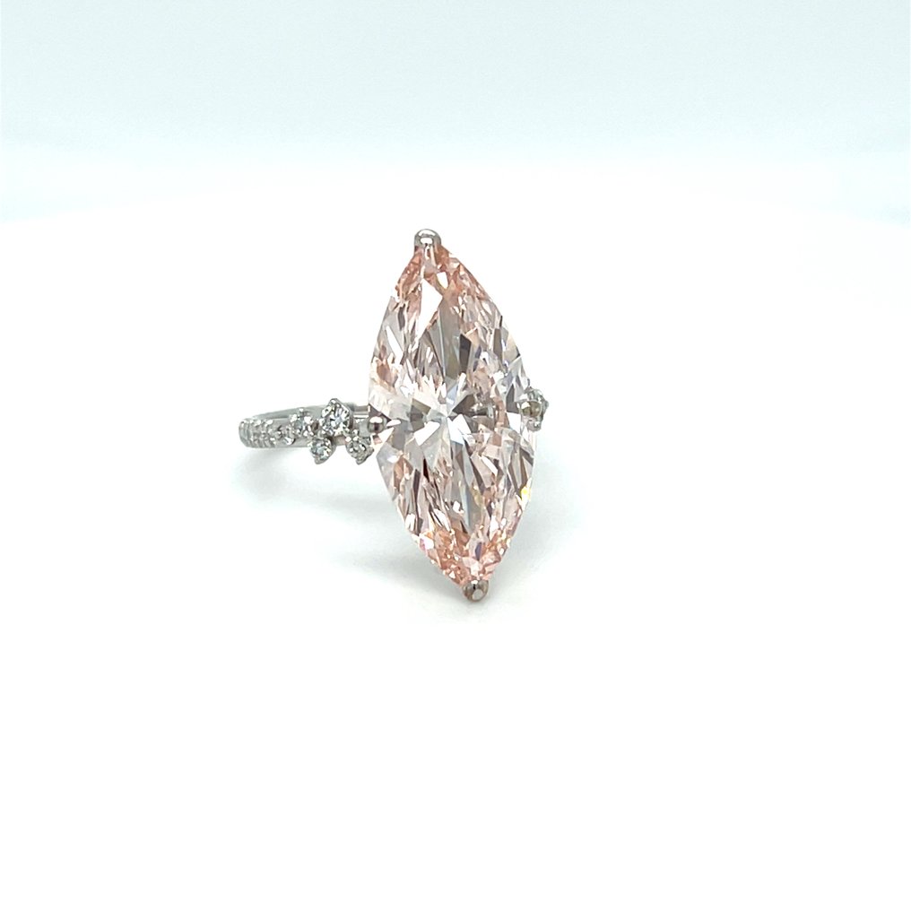 Sormus - 14 kt. Valkokulta - 7.00ct. tw. Timantti (Fancy-värinen laboratoriotimantti) - Timantti #1.0