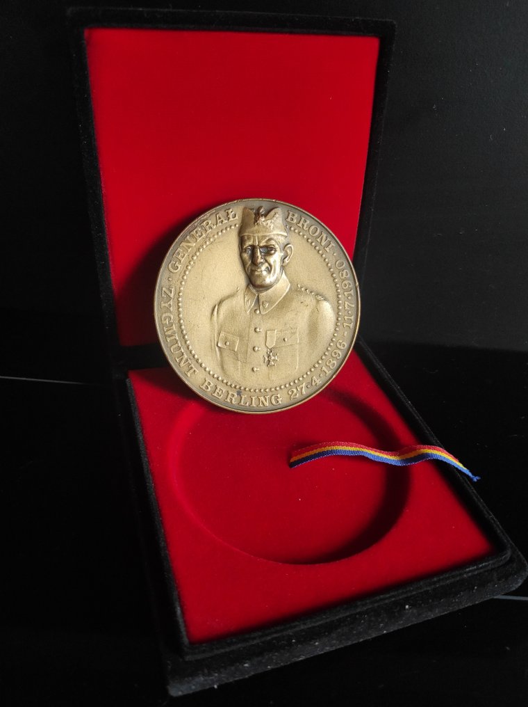 波兰 - Tadeusz Kościuszko 波兰武装力量步兵师 - 军事勋章 - 波兰将军 Zygmunt Berling #3.2