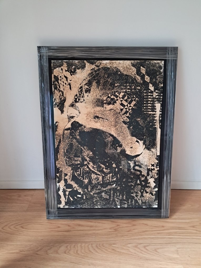 Vhils (1987) - Glance #3.2