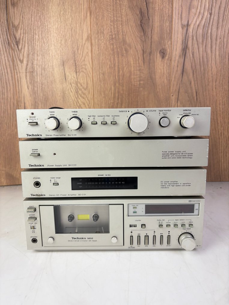 Technics - SE-C01 Amplificador de potência - SU-C01 Pré-amplificador - M02 Reprodutor de fita cassete - SH-C01 Conjunto estéreo #1.0