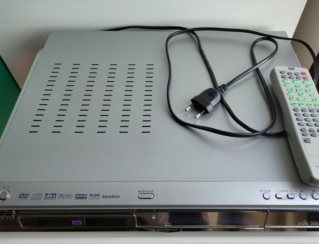 Sanyo DVR-500 RECORDER DVD-Player #1.0