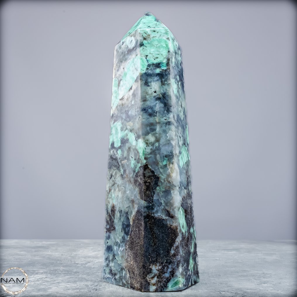 Luonnollinen smaragdibasali. Huippulaatu- 781.25 g #1.0