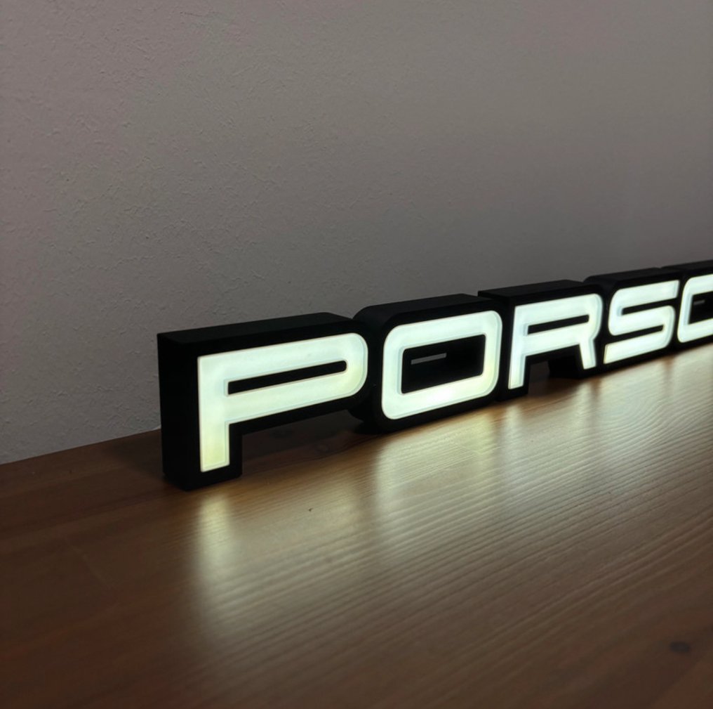 独特保时捷白色LED墙面标志——带照明的USB灯 - Porsche #1.0