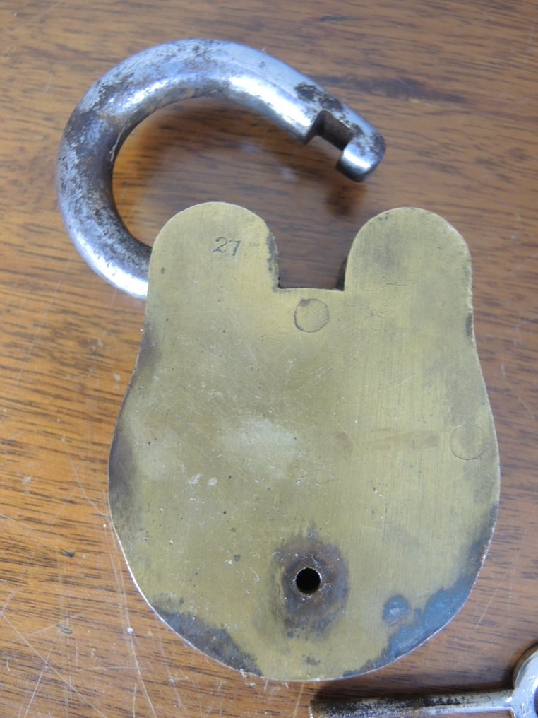 Buldog - Hængelås Kunst & Håndværk #4.3