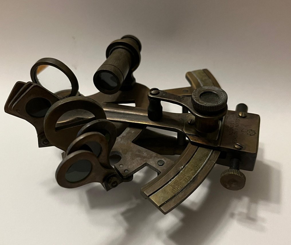 Sekstant - Støpt messing - Kelvin & Hughes #2.1