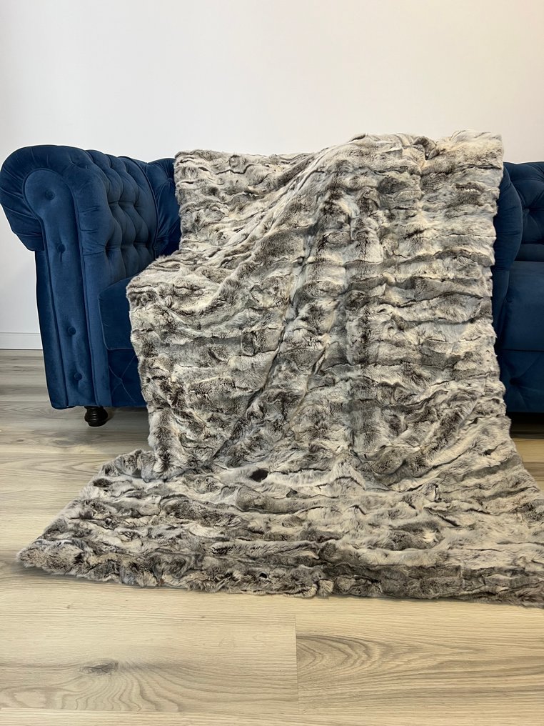 Tones of Grey - Fur Rex Chinchilla - Blanket - 210 cm - 110 cm #1.0