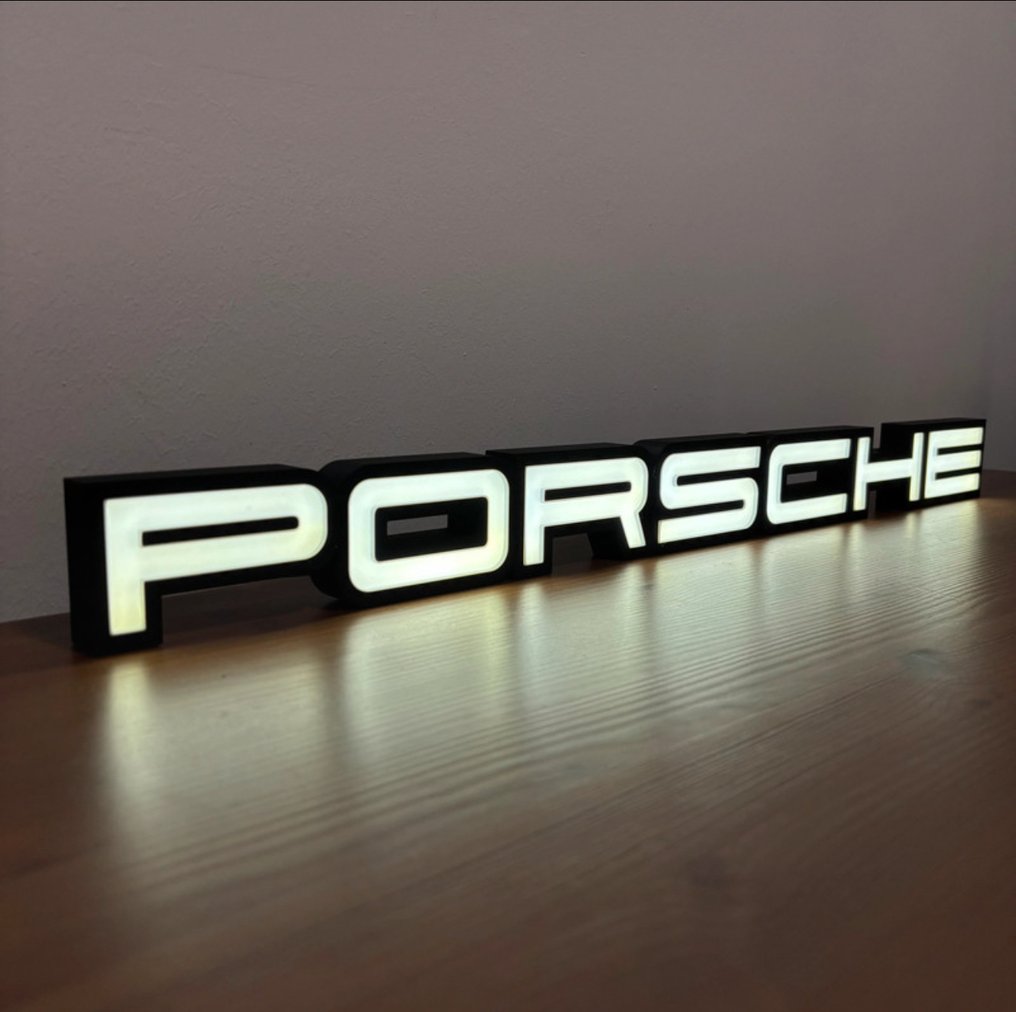 独特保时捷白色LED墙面标志——带照明的USB灯 - Porsche #1.0