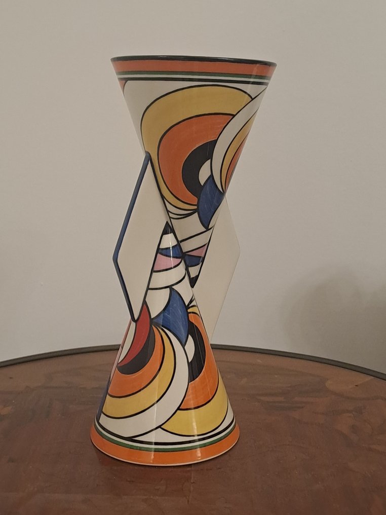 Wedgwood - Vase - Ceramic - Swirls after Clarice Cliff #1.0