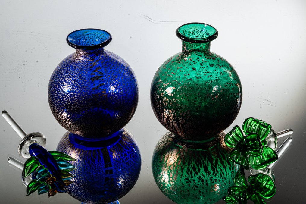 Murano - Jar (2) - Two bottles with aventurine - height 11 & 10.5 cm - Murano glass #2.1