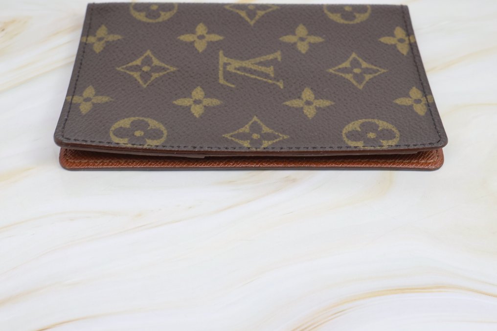 Louis Vuitton - Passport Case - Card case #3.2