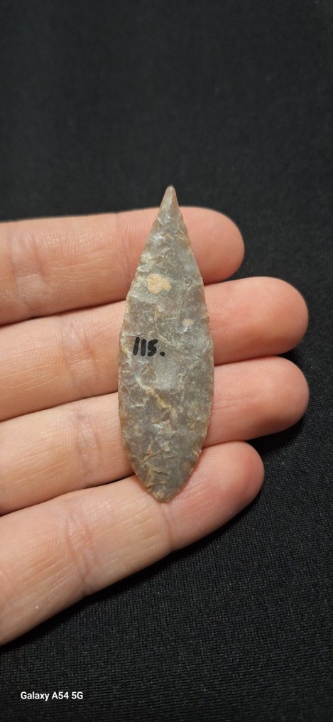 Neolithic Flint arrow point - 60 mm  (No Reserve Price) #2.1