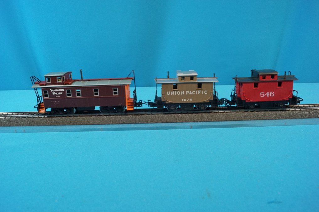 Märklin H0 - 4563 - 4576 - 4578 - Model train wagon (3) - Set of three caboose wagons. - Southern Pacific, Union Pacific Railroad #1.0
