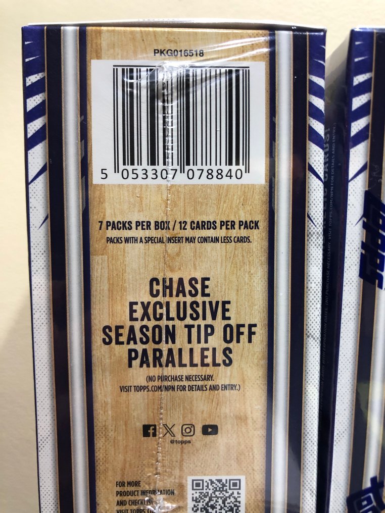 2025/26 Topps NBA LeBron James, Luka Doncic, Stephen Curry, Victor Wembanyama - 4 Sealed box - Impecable (I) #3.2