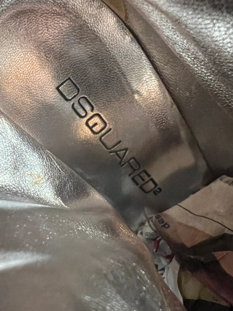 Dsquared2 - Nilkkurit - Koko: EU 39 #4.3